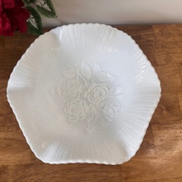 Vintage White Milk Glass Bowl Embossed Rose Floral Footed Dish Ruffled Edge - Picture 4 of 5